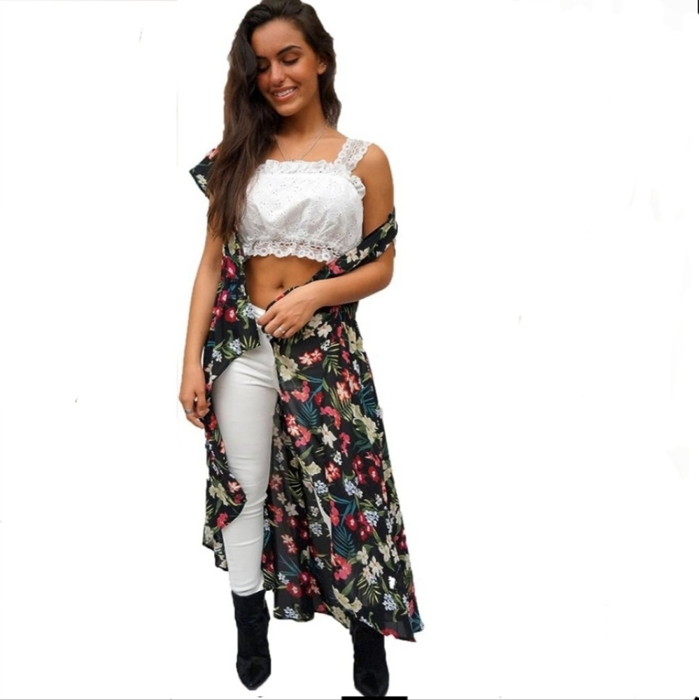 Live 4 Truth Boho Black Floral Flutter Sleeves Flowy Buttoned Kimono Duster S/M